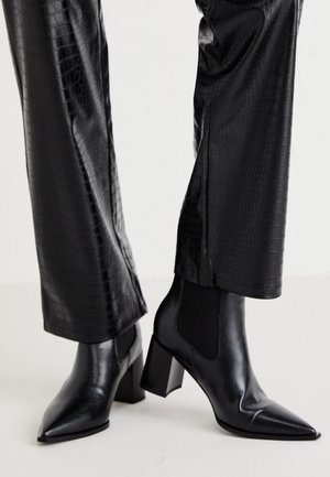 RAID NEMMA - Kotníkové boty - black metallic