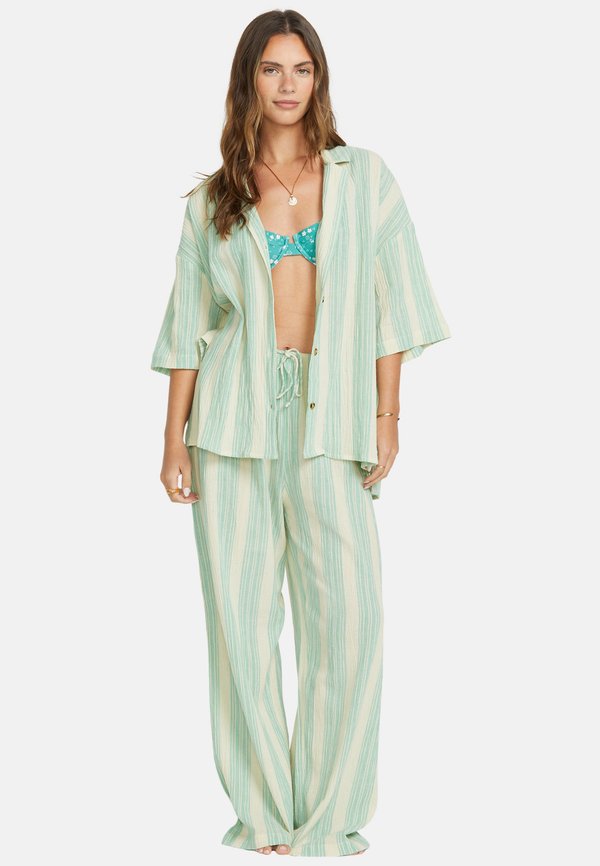 SIDE - MIT KURZEN ÄRMELN - Beach accessory2