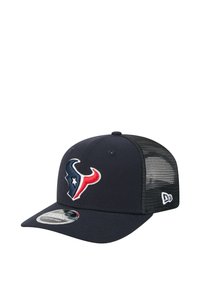 Marineblaues Basecap mit solider Vorderseite und Netzrücken, ausgestattet mit einem gestickten Houston Texans-Logo in Rot, Weiß und Blau.