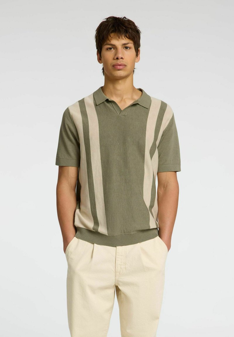 Selected Homme SLHMATTIS OPEN  - Polo krekls - vetiver