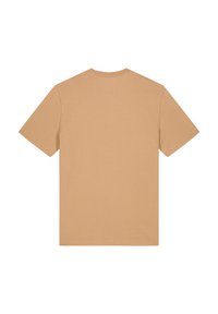 Korte mouwen, ronde hals t-shirt in een lichte tan kleur. Gemaakt van zacht stof met een gladde textuur en zonder zichtbare patronen of ontwerpen.