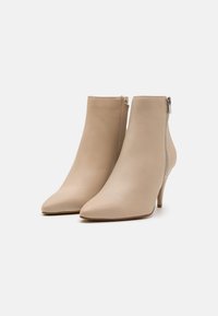 Zign Stivaletti con tacco - beige