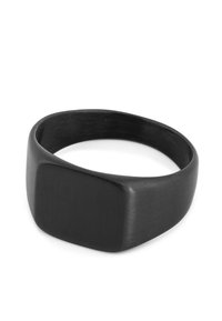 Schwarzer Ring mit flacher, quadratischer Fläche und glatter, matter Oberfläche. Mit abgerundeten Kanten für zusätzlichen Komfort gestaltet. Minimalistischer Stil.