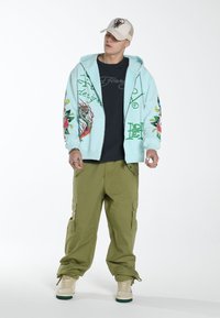 Thumbnail Image 2
