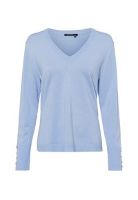 Hellblaues V-Ausschnitt-Pullover mit langen Ärmeln, verfügt über Knopfakzente an den Bündchen, aus weichem Material, mit glatter Textur und körperbetontem Design.