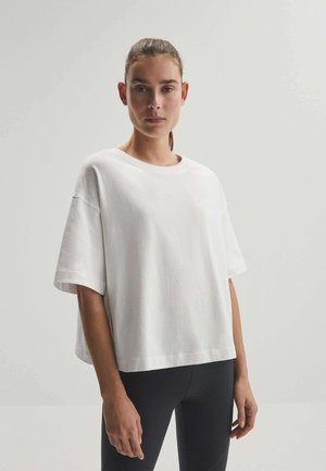 Basic T-shirt - white