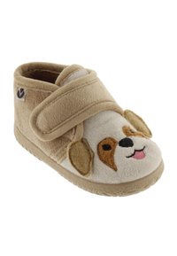 Pantofole in tessuto beige con design della faccia di un cane. Presentano una chiusura in velcro, una texture morbida e dettagli ricamati per le orecchie e i tratti del viso.
