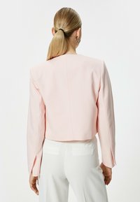 Koton SHORT  - Blazer - light pink