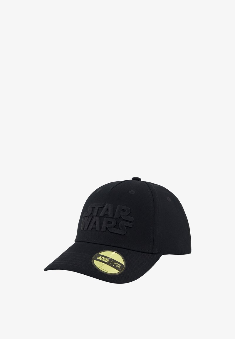 Casquette de baseball noire avec logo Star Wars en relief à l'avant et autocollant jaune rond sur la visière.