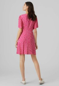 Vero Moda VMALBA SHORT DRESS - Vestito casual - pink yarrow
