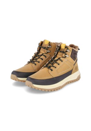 Winter boots - beige