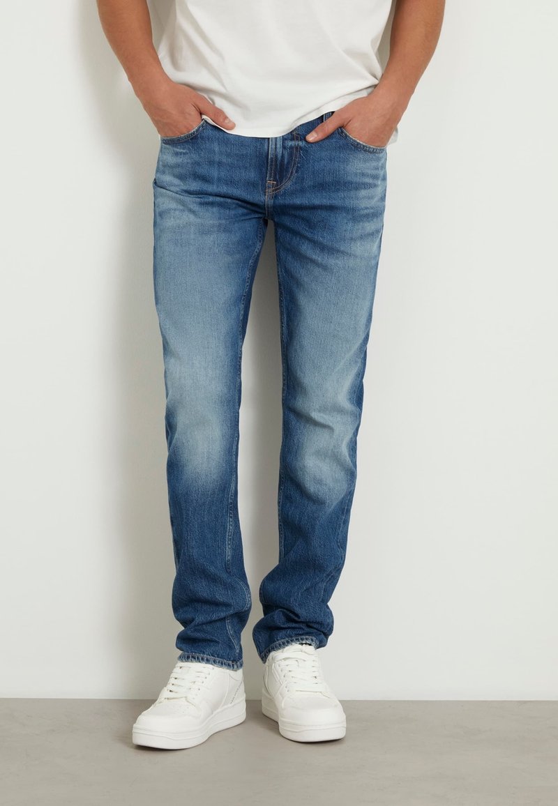 guess vaqueros mujer