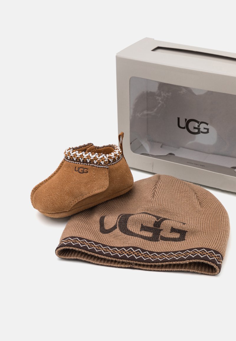 UGG - BABY TASMAN AND BEANIE UNISEX - Babyschoenen - chestnut, Vergroten