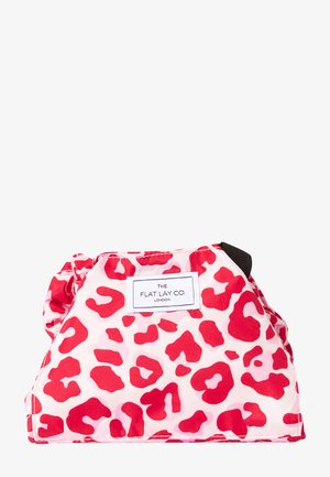 THE FLAT LAY CO. OPEN FLAT MAKEUP BAG - Trousse de toilette - pink leopard