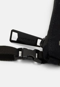 Carhartt WIP TECHNO ALLIANCE STRAP BAG UNISEX - Cross body bag - black/dark grey