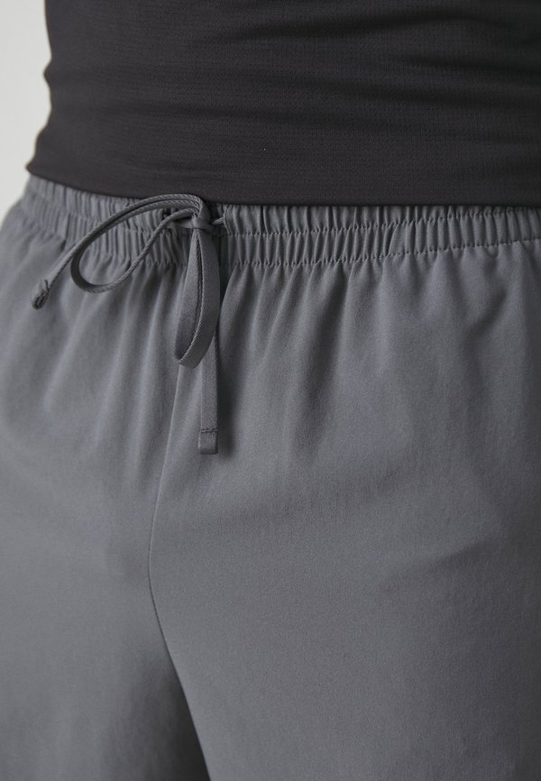 ESSENTIALS - Sports shorts - graphite2