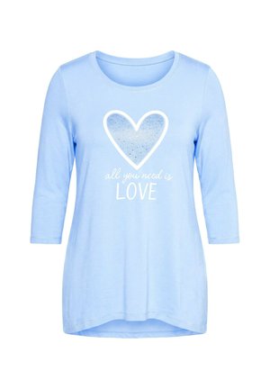 Světle modrá košile s dlouhým rukávem, na přední straně velké srdce a nápis "vše, co potřebujete, je LÁSKA", kulatý výstřih a mírně zakřivený lem.