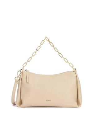 Sac à main rectangulaire beige avec une bandoulière chaîne dorée et une fermeture éclair, présentant un petit logo de marque doré au centre devant.