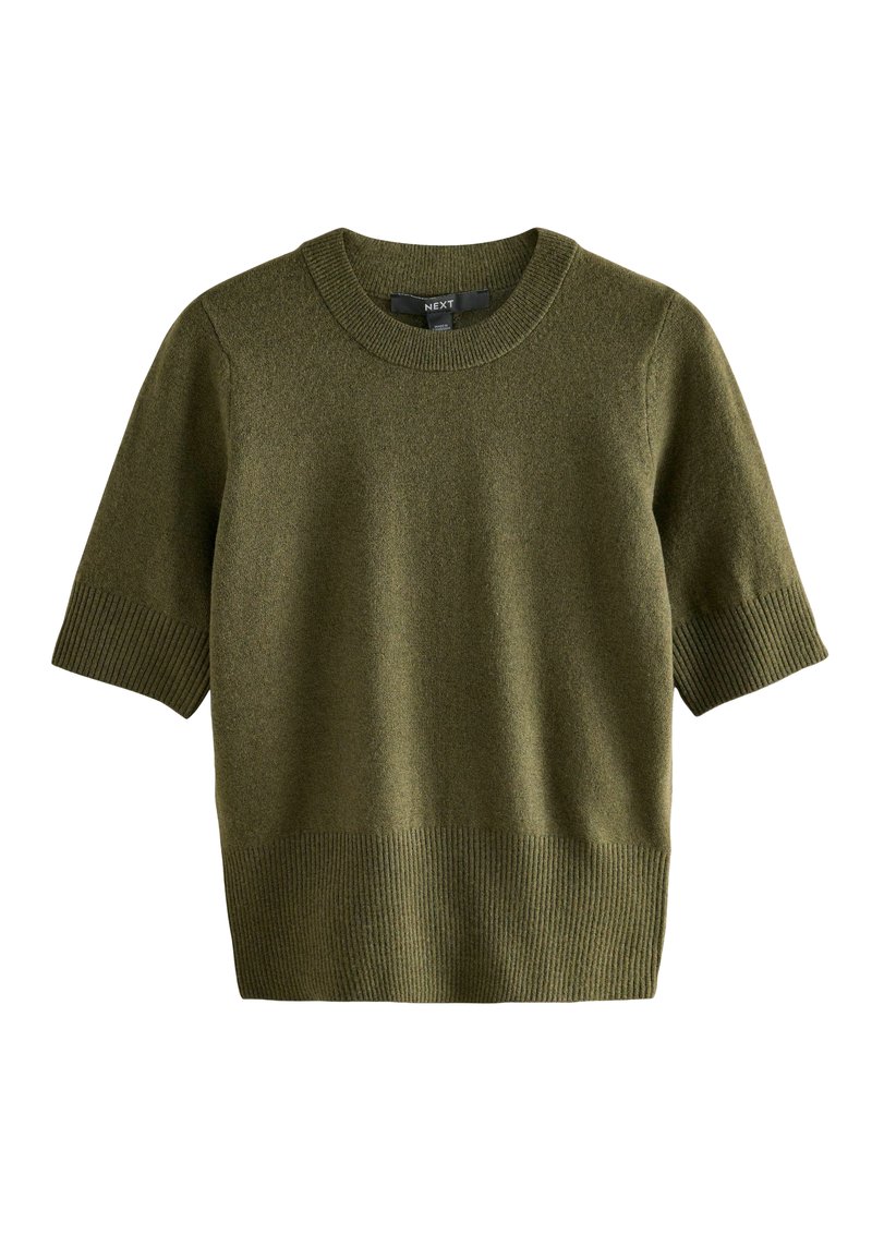 Oliven grøn kortærmet sweater med en struktureret overflade, ribbede manchetter og ribbet kant. Har en rund hals og et afslappet design.