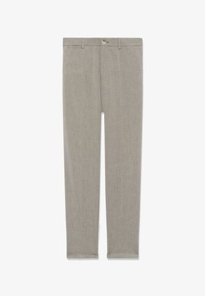 Svetlošedé nohavice vyrobené z textúrovanej tkaniny, s gombíkovým zapínaním, pútkami na opasok a zasunutými koncami. Strih s rovnými nohavicami, bez vreciek.