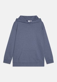 Mørkeblå hettegenser laget av myk stoff. Har en stor, justerbar hette, lange ermer, og en frontlomme med kengurustil. Glatt tekstur.