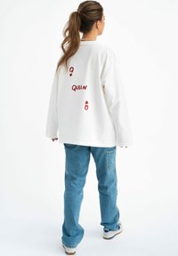 MIRONS Long sleeved top - white