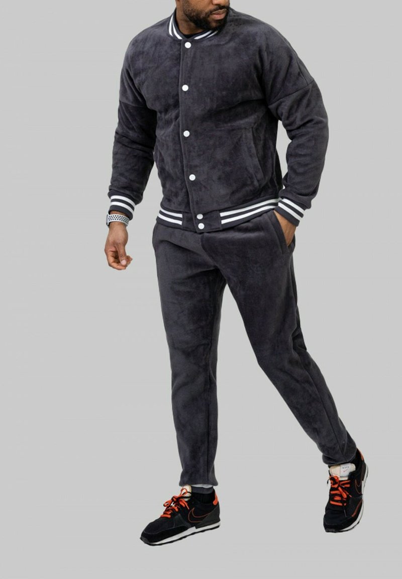 Kebello ENSEMBLE JOGGING SET - Survêtement - anthra