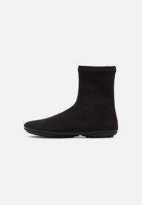 Camper Botas clássicas de cano curto - black