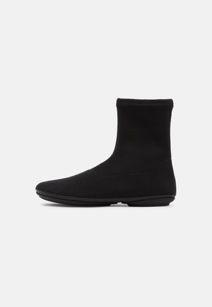 Botas clássicas de cano curto - black