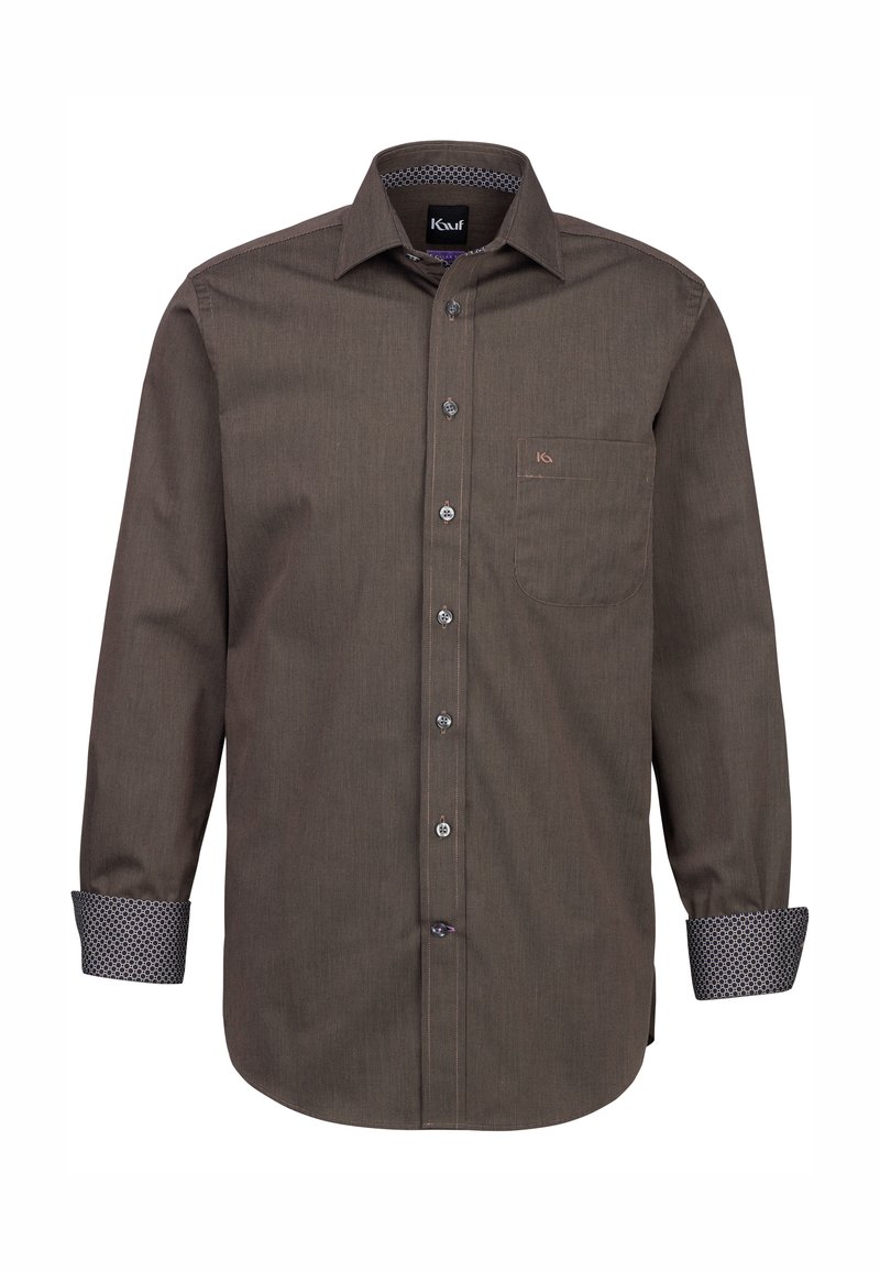 Camicia marrone a maniche lunghe con bottoni, caratterizzata da un sottile motivo a righe, con polsini a contrasto e una tasca sul petto sinistro.