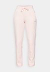 ESSENTIALS SMALL LOGO FEEL COZY OPEN HEM PANT - Calças de fato de treino - sandy pink