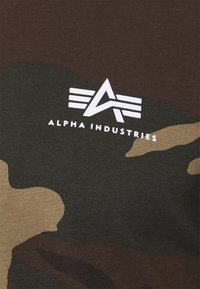 Alpha Industries SMALL LOGO - T-shirt estampada - mottley green