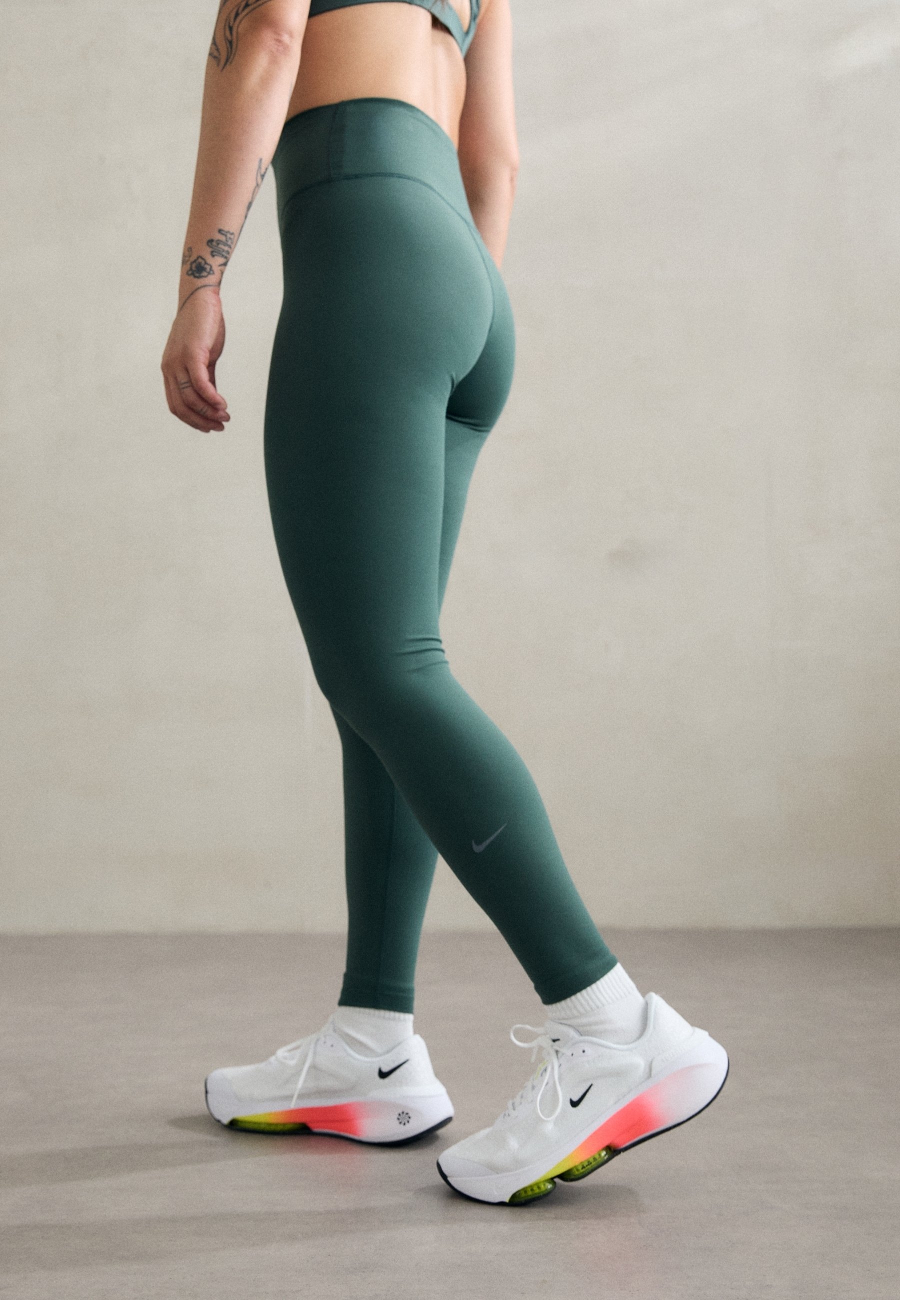nike dark green leggings