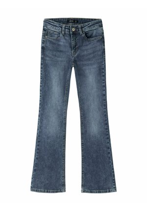 Blå denim bootcut jeans med forlommer, bæltestropper og knaplukning, vist på hvid baggrund.