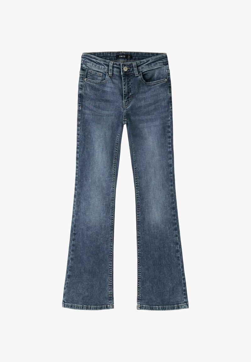 Jeans bootcut en denim bleu avec poches avant, passants pour ceinture et fermeture à bouton, affiché sur fond blanc.