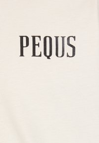 PEQUS Triko s potiskem - beige