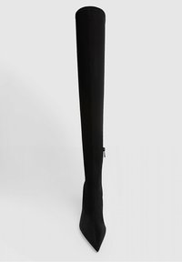 Stradivarius Kozačky na vysokém podpatku - black