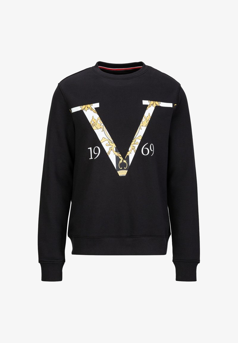 Zwart sweatshirt met een grote witte "V" met gouden details, het jaar "1969" eronder en contrasterende gestreepte accenten op de halslijn.