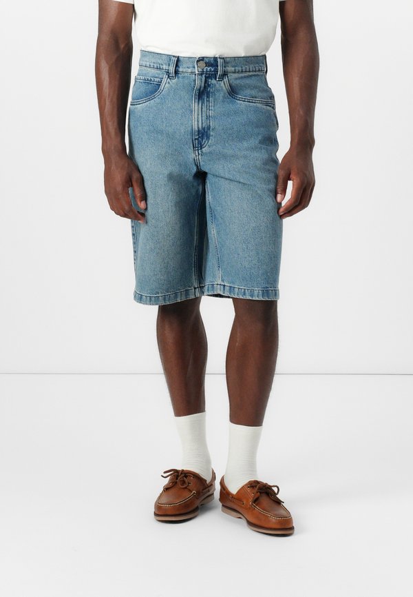 Denim shorts - light shade