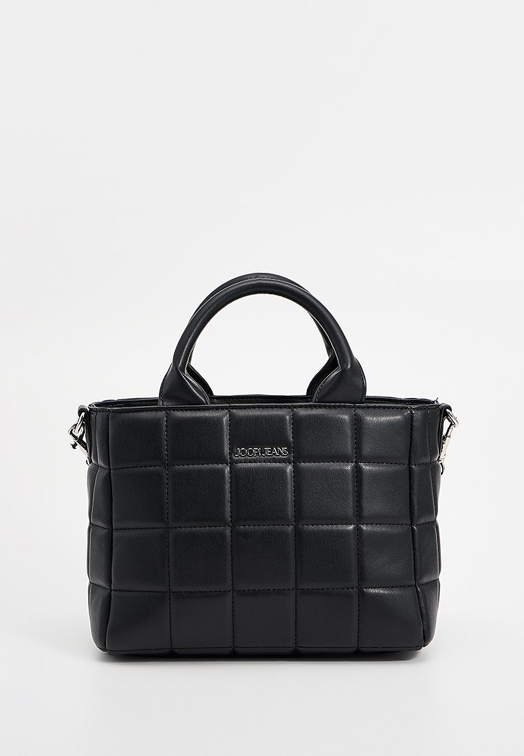 Schwarze gesteppte Lederhandtasche mit oberem Griff und abnehmbarem Schultergurt. Verfügt über ein Logodetail und eine glatte Oberflächenstruktur.