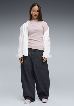 Puma, HER SLIM GERIPPTES LANGARMSHIRT - Longsleeve - misty pink