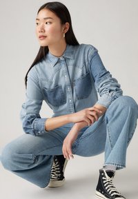 Levi's® TEODORA WESTERN  - Blusa com botões - air space