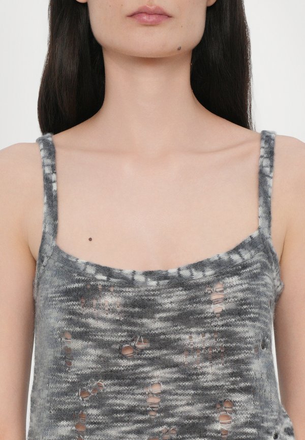 FLORANIA MACISTE - Top2