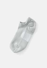 Unselected, light smoke grey/pure platinum/white