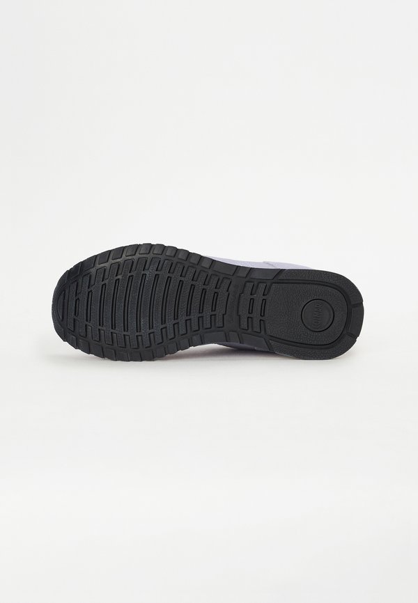TRAVIS ONE REGULAR OUTSOLE - Trainers - lilac2