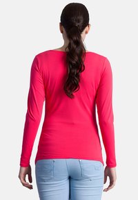 M.M.C. HALLO LIEBLINGSMENSCH - Langarmshirt - koralle