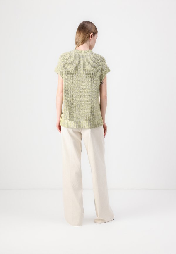 TEXTURE - Basic T-shirt2