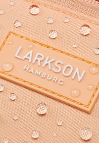Larkson FINN - Övtáska - peach