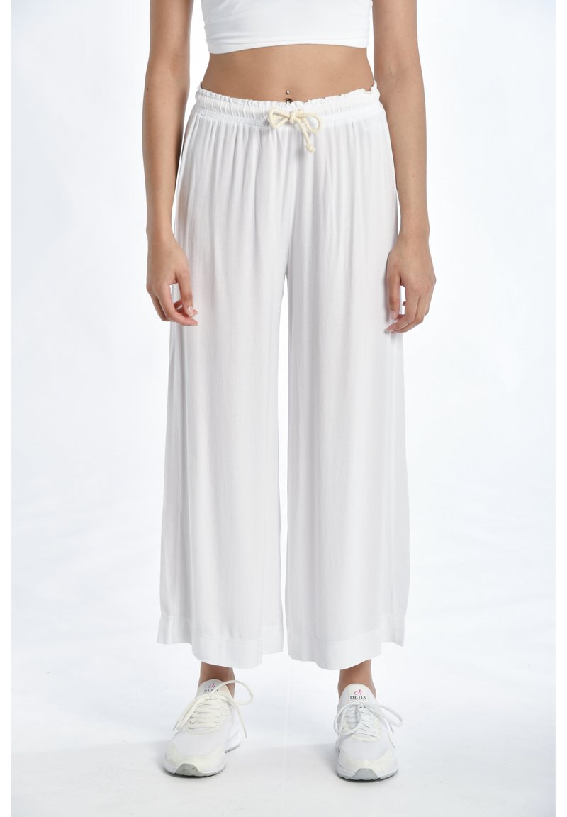 Deha CREPE CROP Tracksuit bottoms white Zalando.de