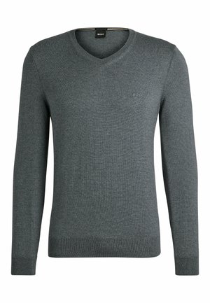 Pulover u obliku slova V u boji ugljen s glatkim pletenjem, s rebrastim manžetama i donjim rubom, s malim izvezenim logotipom na prsima.